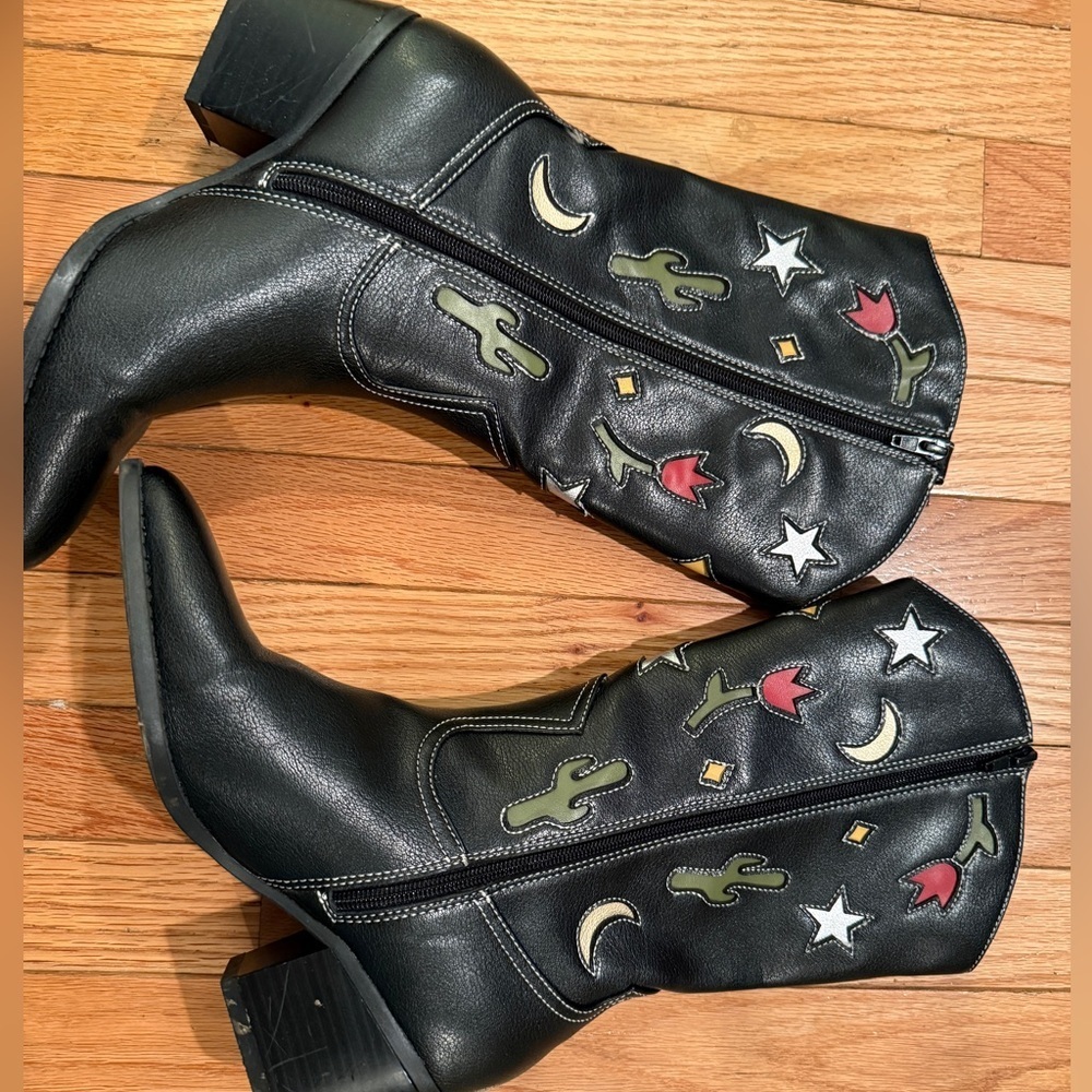 Black Cut Out Western Metallic Boots Size 9 cactus tulip moon festival Size 9 - Picture 3 of 8